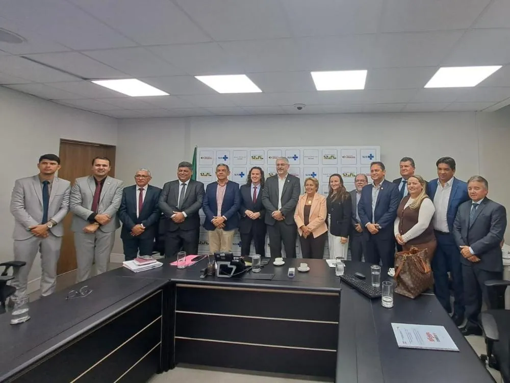 Prefeito Itamar Moreira participa de reunião no Ministério da Saúde
