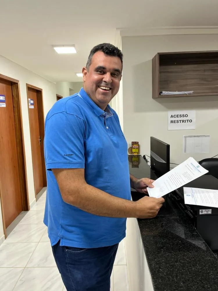 Thiago de Azulão solicita ao Secretário de Saúde da PB atendimento do Castramóvel para Uiraúna nos dias 27 e 28 de novembro