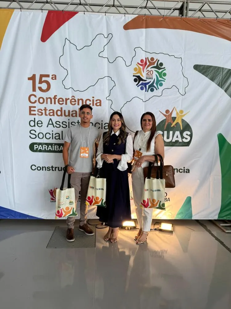 Comitiva da assistência social de Bernardino Batista participa de conferência em Campina Grande