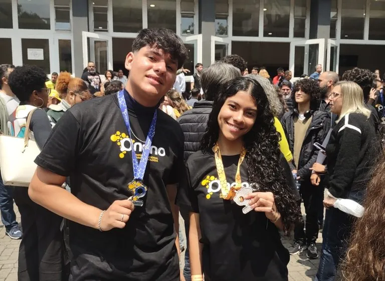 Estudantes da ECIT Alfredo Pessoa conquistam medalhas na Olimpíada Nacional de Nanotecnologia