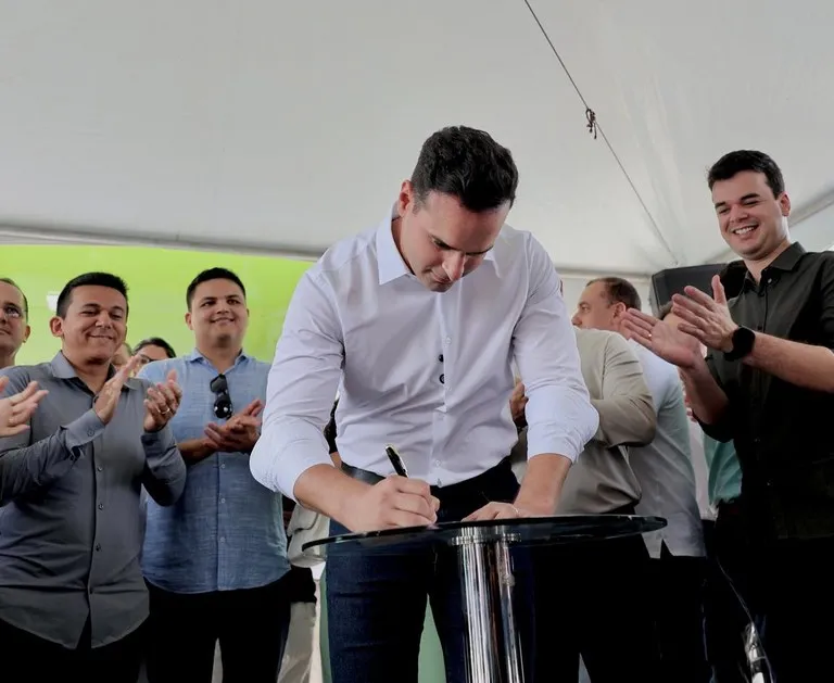 Lucas Ribeiro assina convênio para custeio de Hospital Infantil de Santa Rita e destaca mais uma ação para fortalecer rede de assistência em saúde