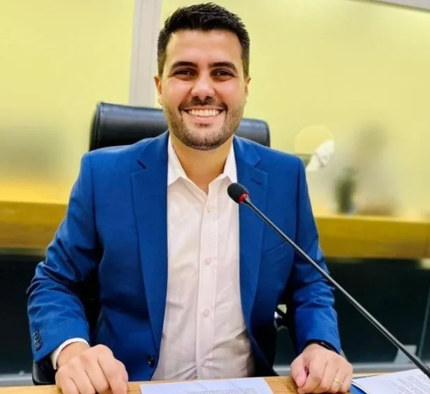 Secretário Wilson Filho concede entrevista à Rádio Mais FM de Uiraúna nesta terça-feira (28)