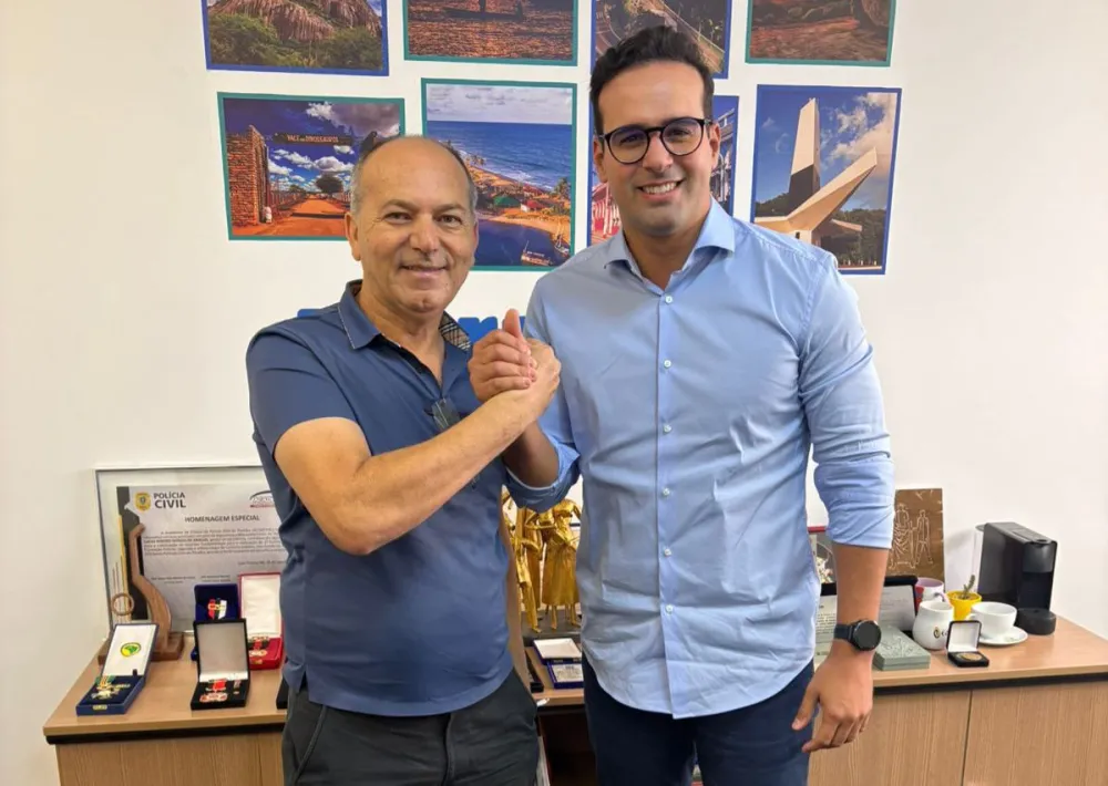 Lucas Ribeiro recebe apoio do prefeito de Cacimbas e amplia arco de alianças no Sertão