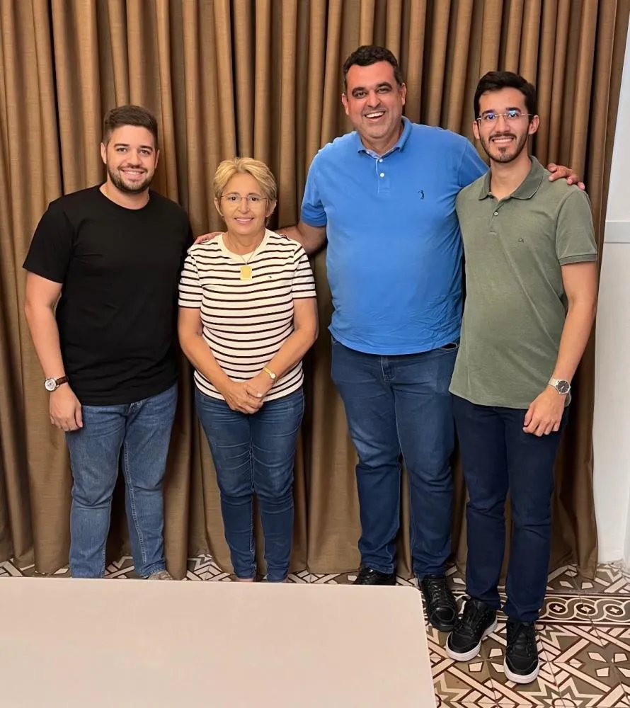 Vereador Thiago de Azulão se reúne com a prefeita Leninha Romão e debate pautas de grande relevância para Uiraúna