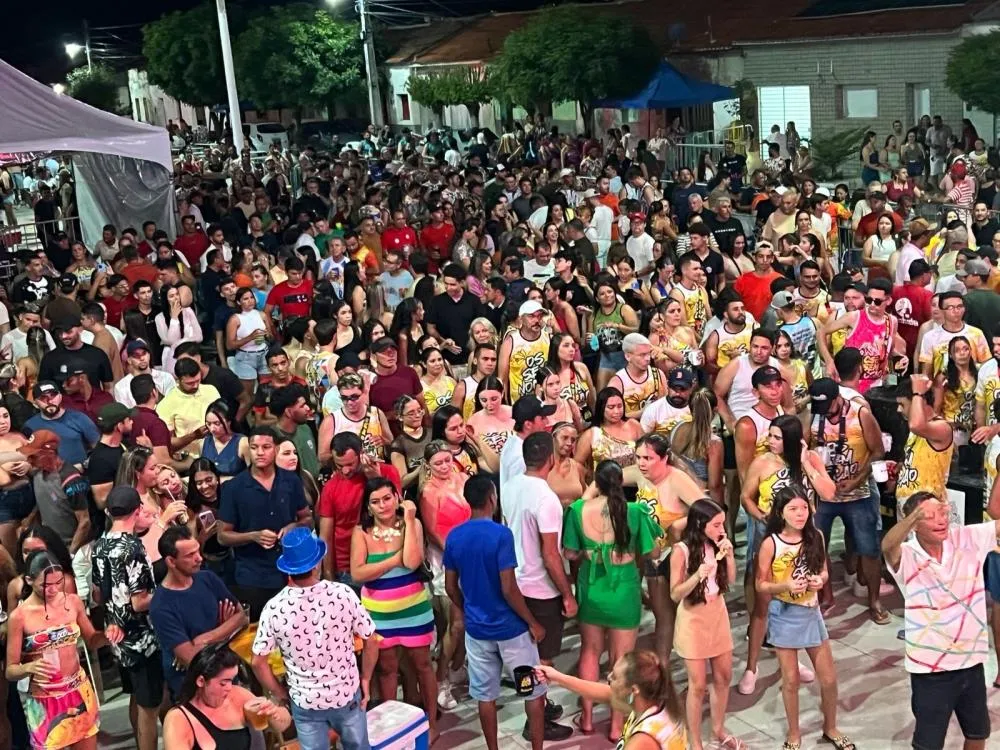 Prefeito João Cléber encerra Carnaval 2026 com maior público da história em Santa Helena