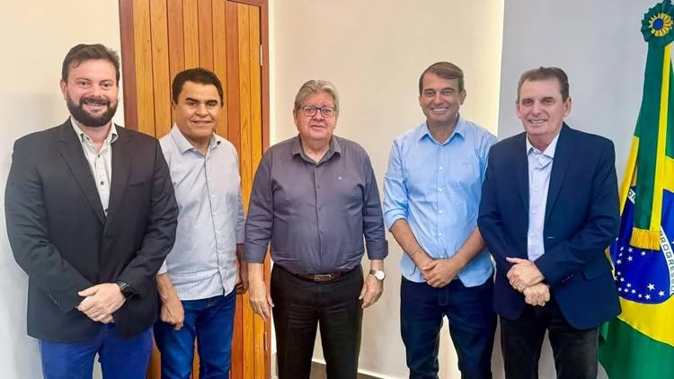 Em reunião com João Azevêdo, Chico Mendes e Bal articulam investimentos para São José de Piranhas