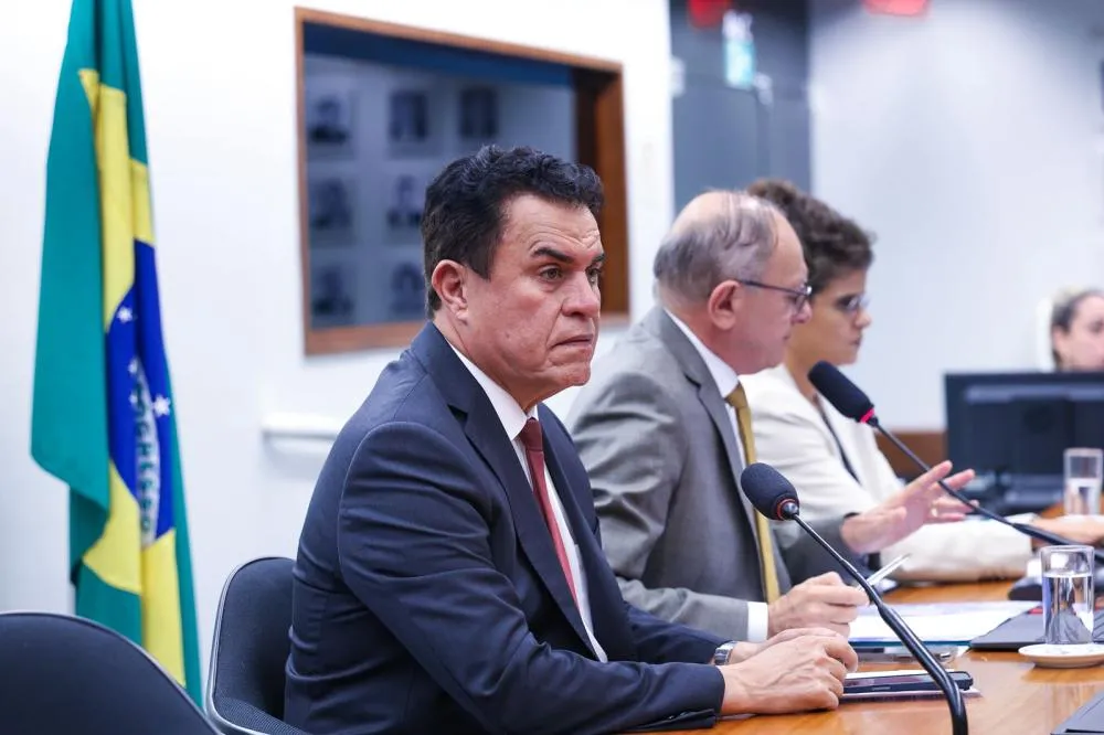 Wilson Santiago celebra sanção do novo Plano Nacional de Educação e destaca papel da Comissão de Educação