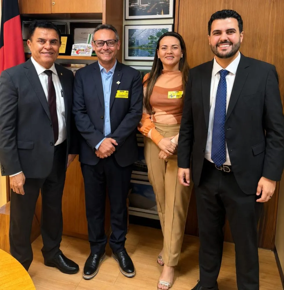 João Cléber busca recursos com deputados aliados na Marcha dos prefeitos em Brasília