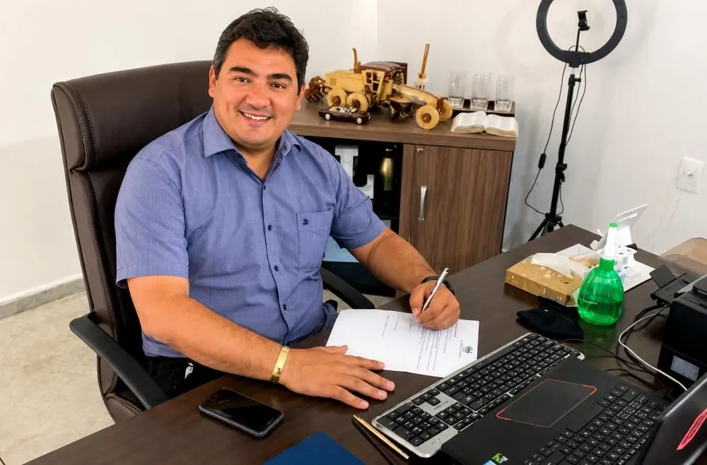 Prefeito Lucas Braga garante quase R$ 500 mil em investimentos para equipar nova Policlínica de Marizópolis