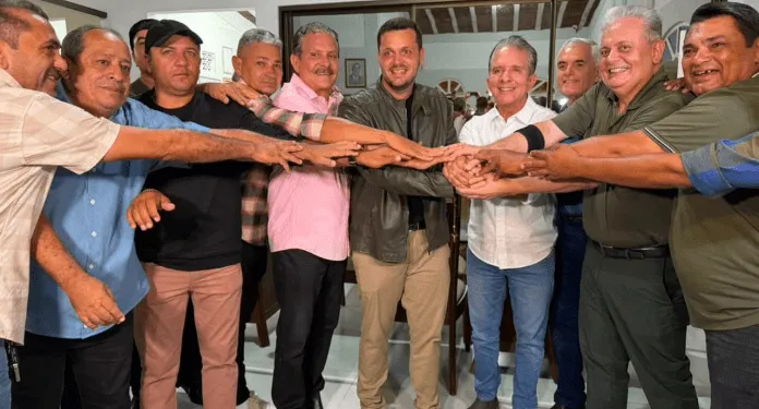 Prefeito de Alagoa Grande rompe com Veneziano e declara apoio à pré-candidatura de Nabor Wanderley ao Senado