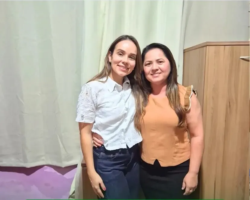 Secretária de Poço de José de Moura Sandra Santiago participa da inauguração da Sala Lilás ao lado de Camila Mariz