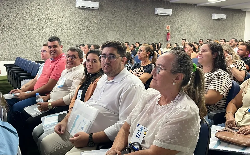 Vereadores de Uiraúna participam de conferência da saúde