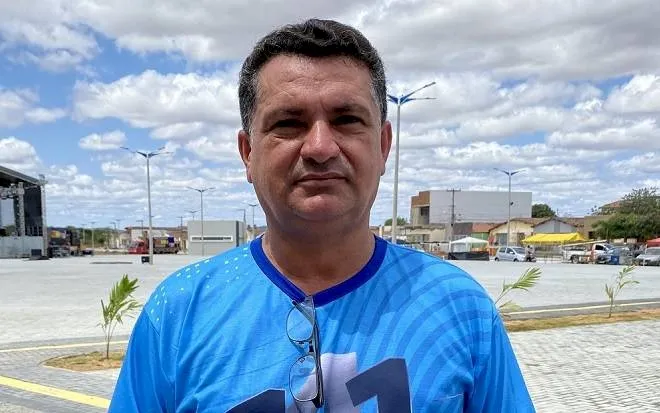 Prefeito Luiz Claudino entregará ginásio na comunidade de Araçás e uma praça no Conjunto Tarcílio Pereira no dia 02 de outubro